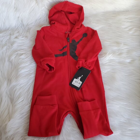 Nike/Jordan/Hurley Baby Coverall Hooded Bundle with Portable Changing Pad SZ 18M - Picture 5 of 14